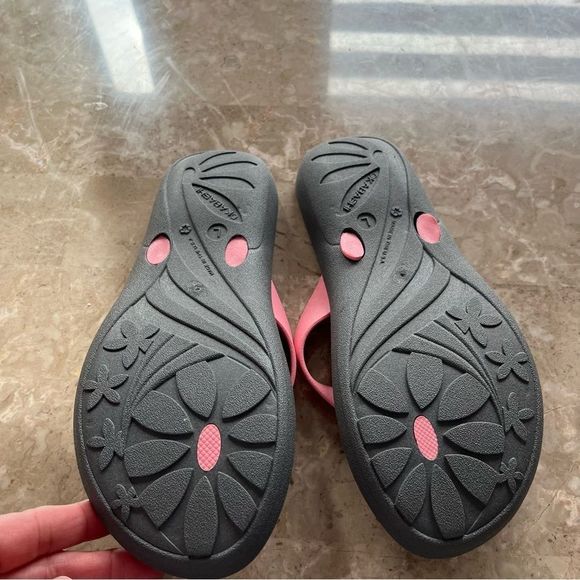 Okabashi pink and grey rubber thong flip flop size large - Picture 6 of 7